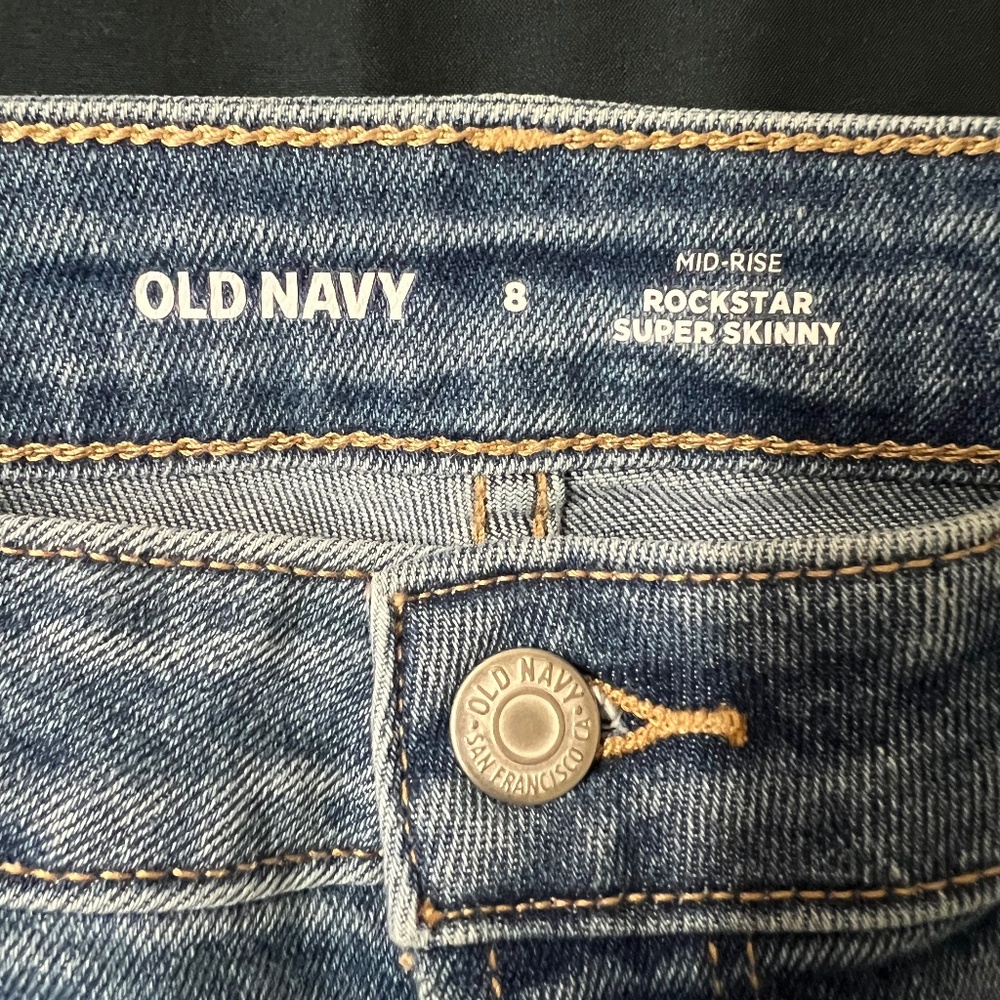NWT Old Navy Mid-Rise Rockstar Super-Skinny Ankle Jeans - Picture 6 of 11